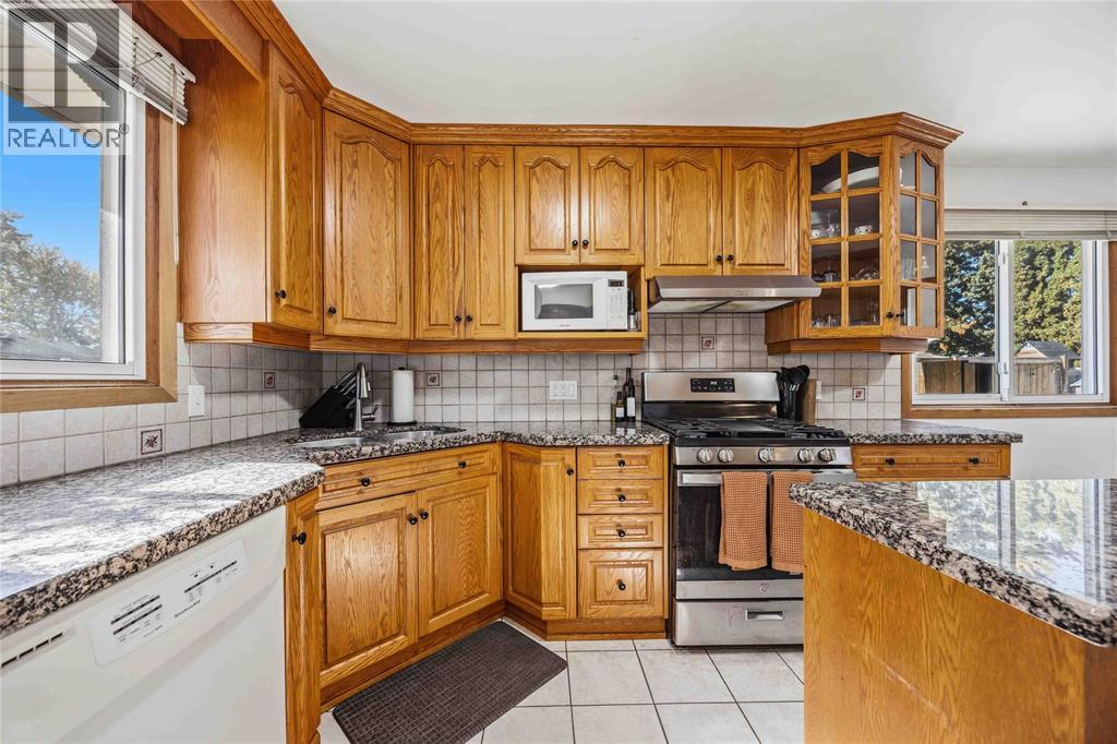 1150 Overlea Crescent Property Photo 8