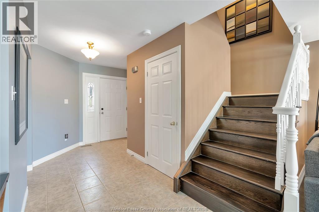65 Fairway Crescent Unit# 4 Property Photo 3