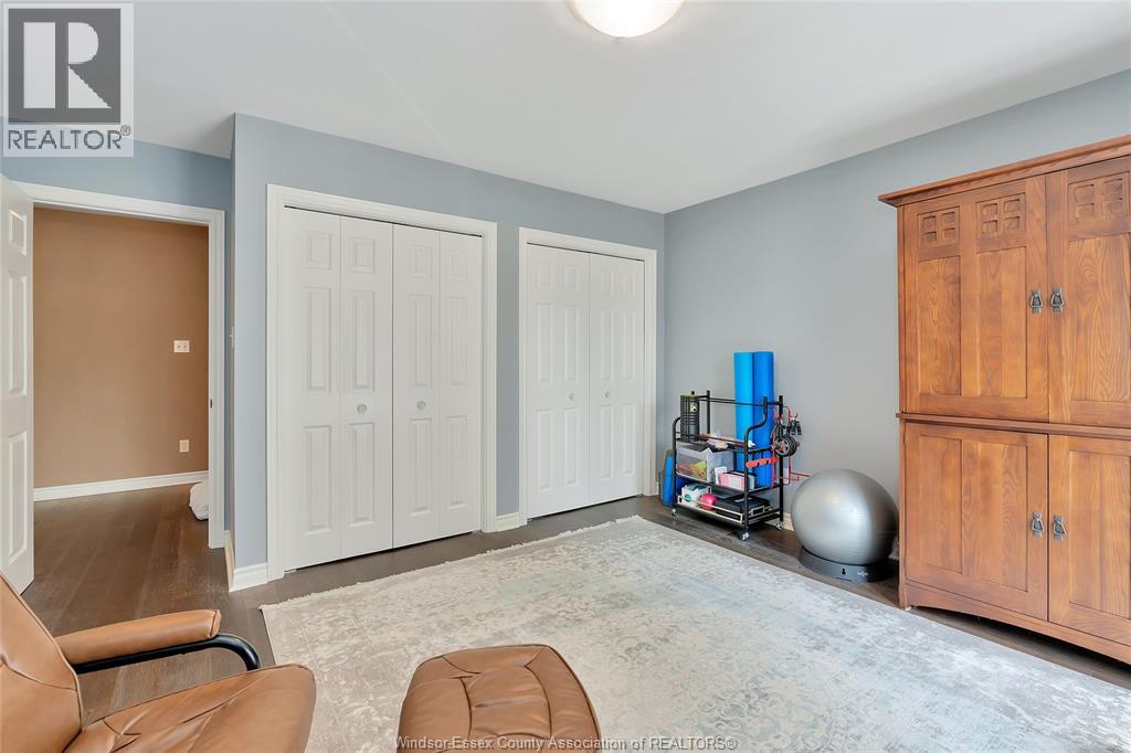 65 Fairway Crescent Unit# 4 Property Photo 19