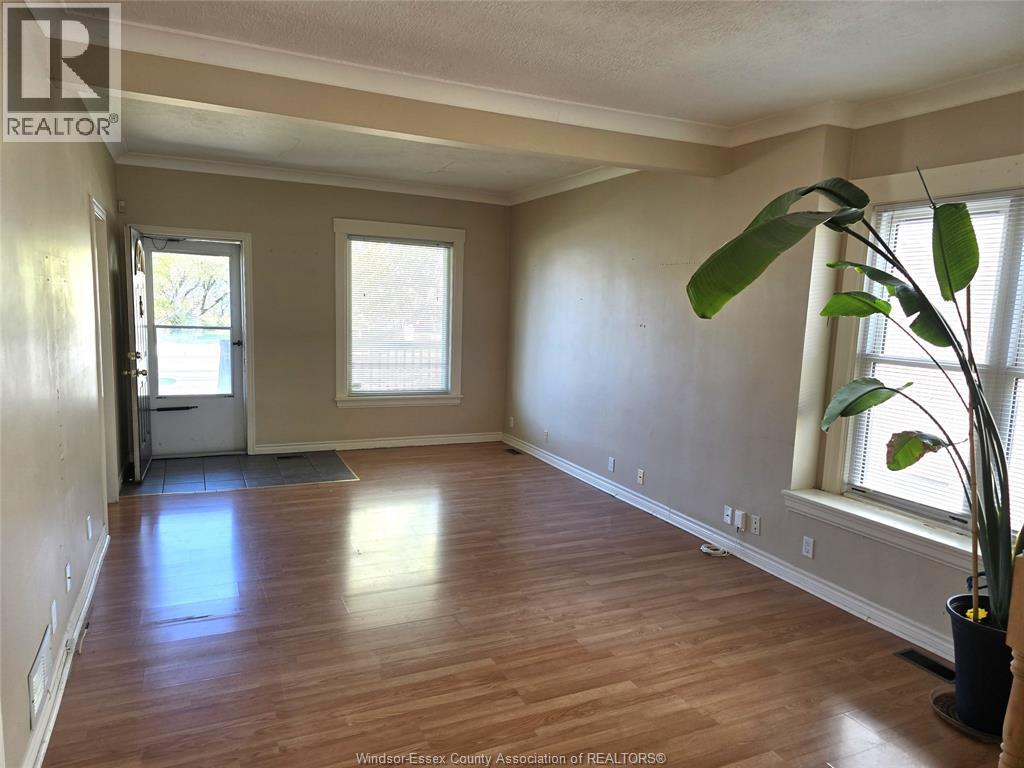 3515 Sandwich Street Property Photo 6