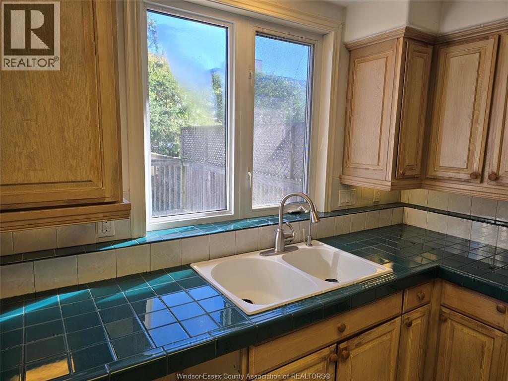 3515 Sandwich Street Property Photo 9