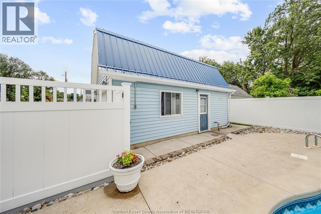 90 Victoria Property Photo 45