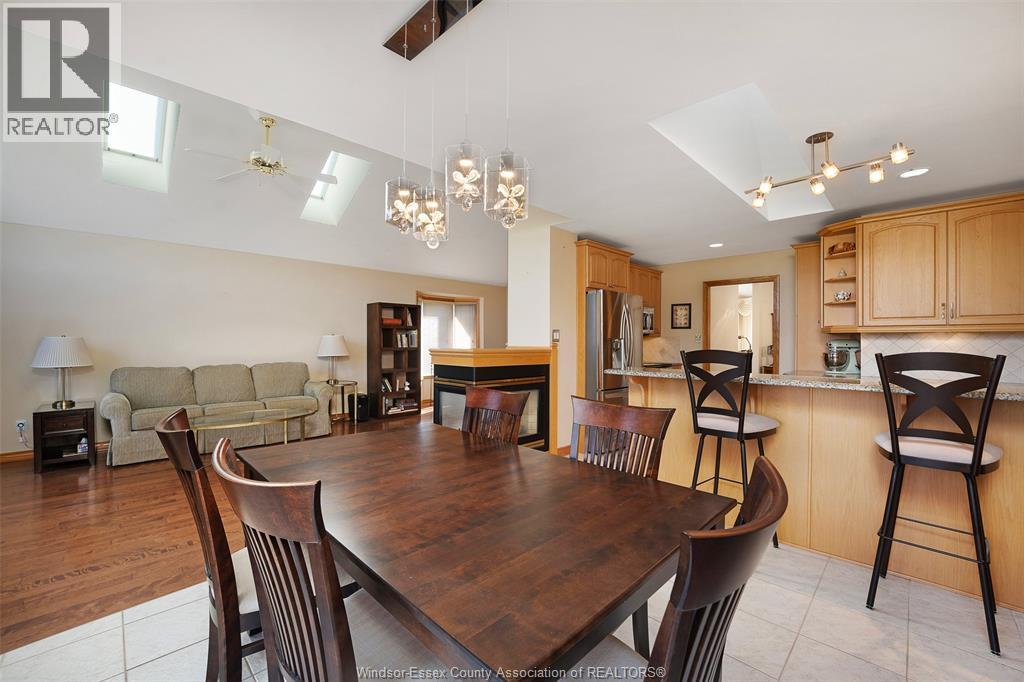 1353 Imperial Crescent Property Photo 15
