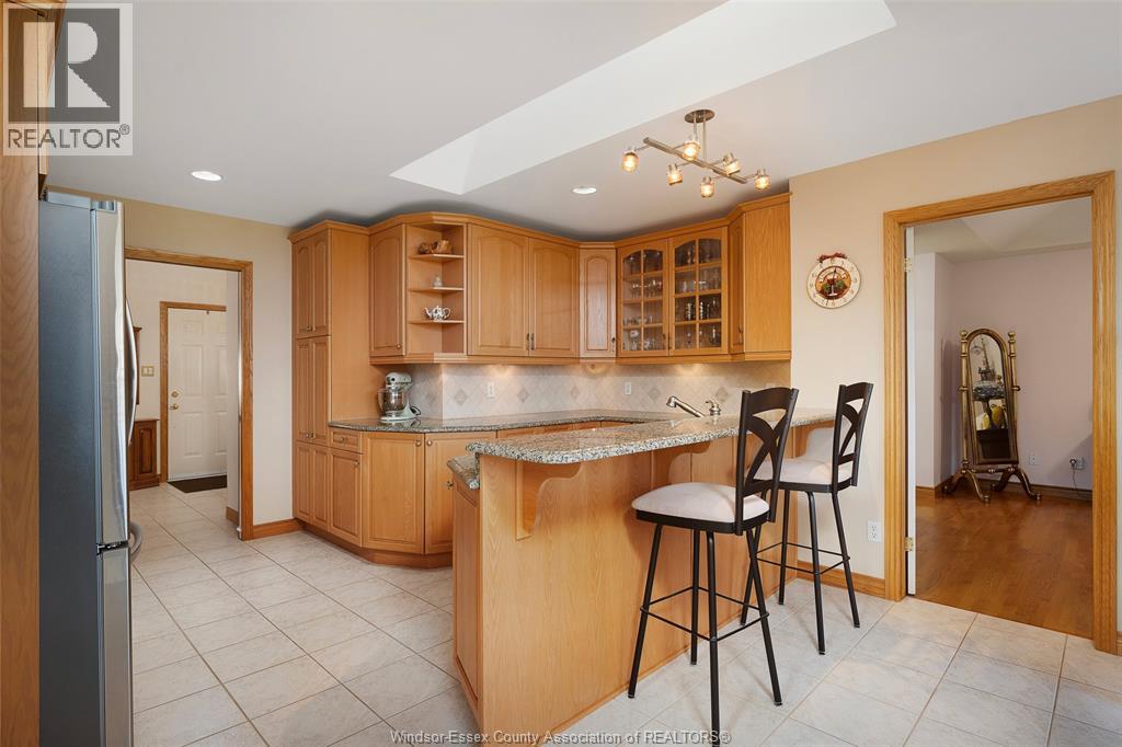 1353 Imperial Crescent Property Photo 16