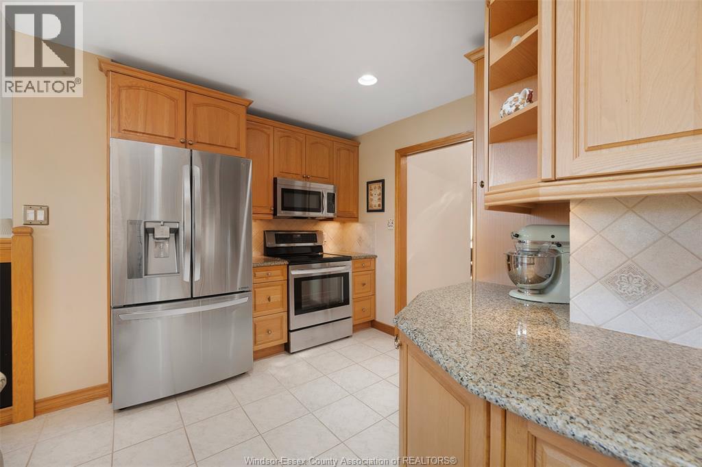 1353 Imperial Crescent Property Photo 18