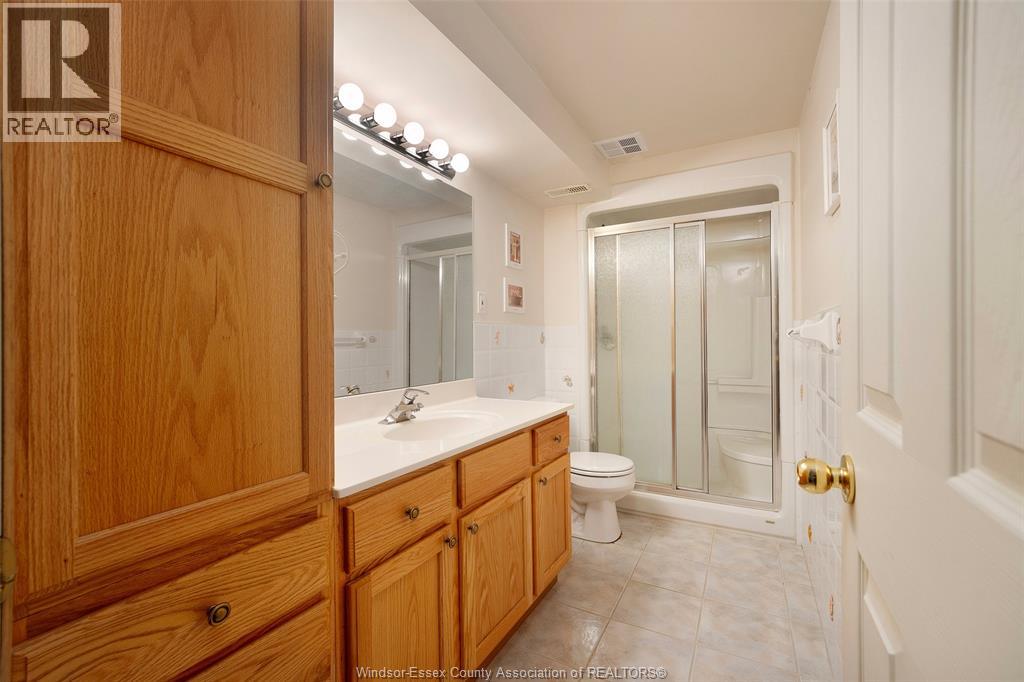 1353 Imperial Crescent Property Photo 31
