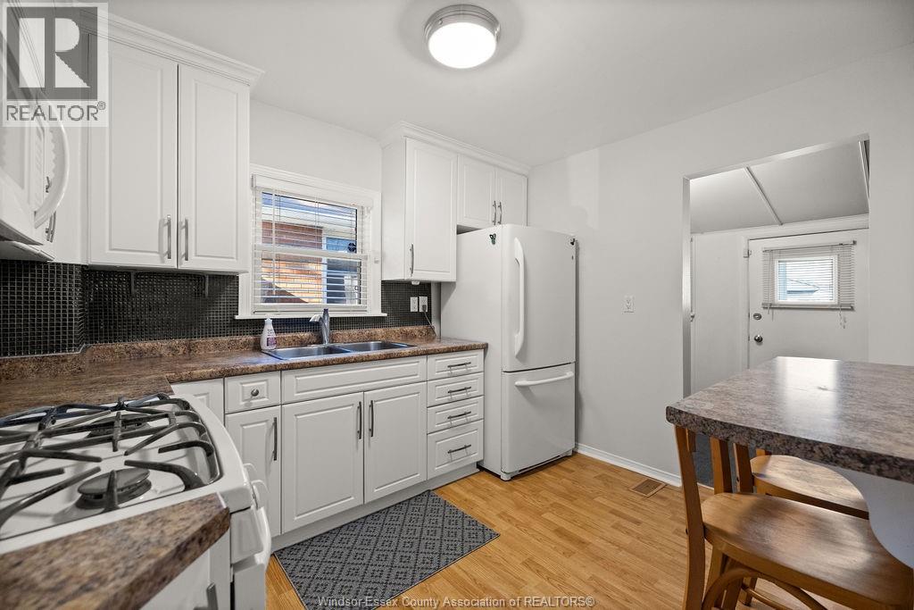1768 St. Luke Property Photo 9