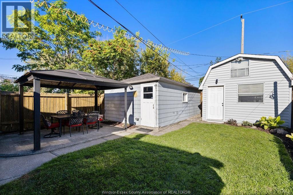 1768 St. Luke Property Photo 16