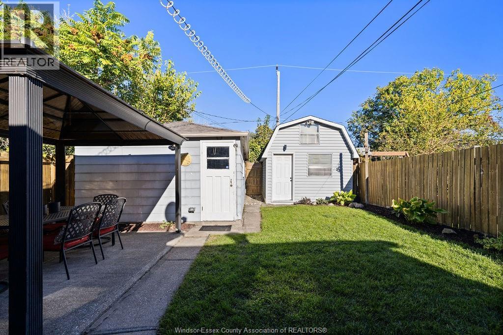 1768 St. Luke Property Photo 17