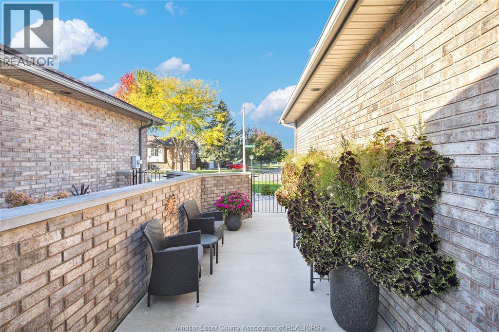 494 Martinique Avenue Property Photo 3