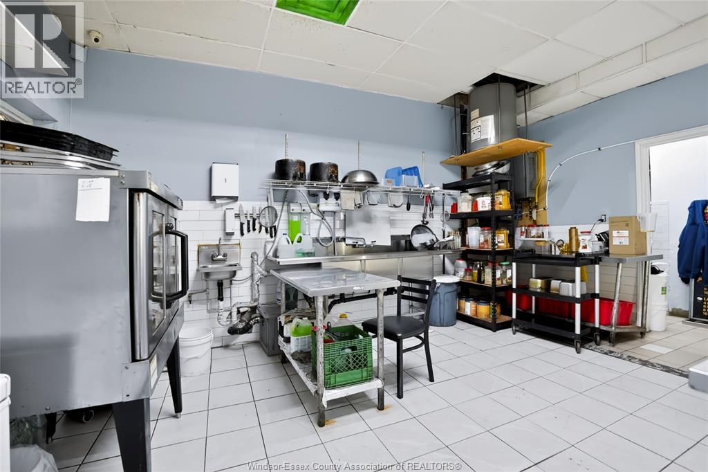 1705 Wyandotte Street West Unit# 1 Property Photo 13