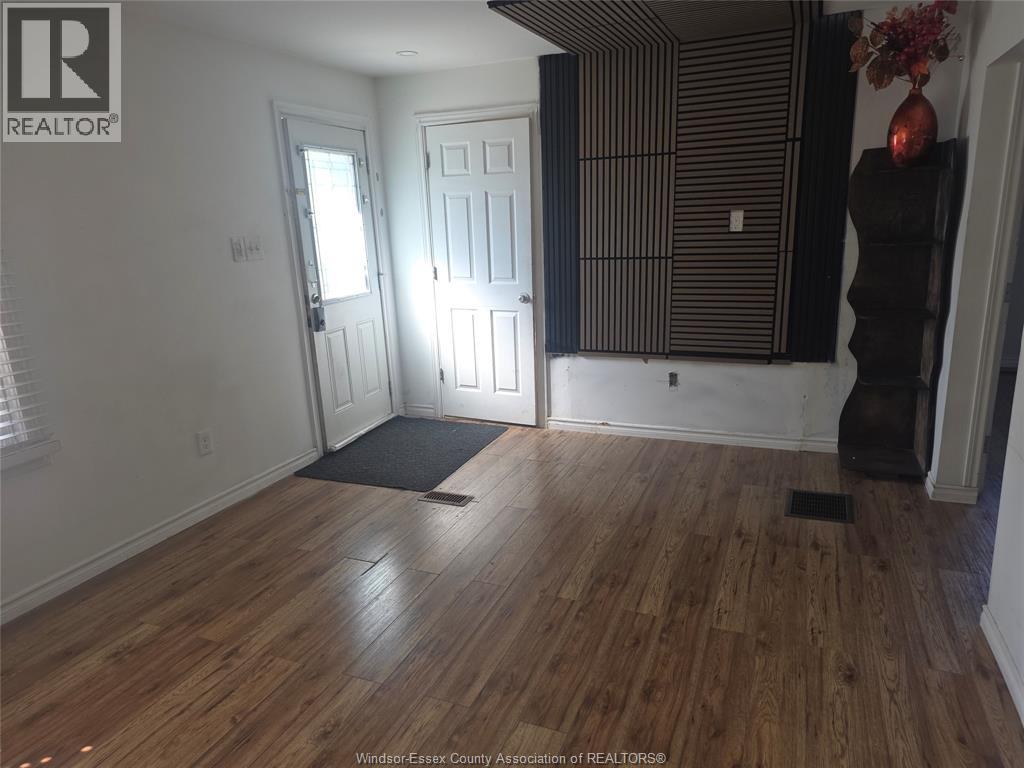 1108 Brock Street Property Photo 5