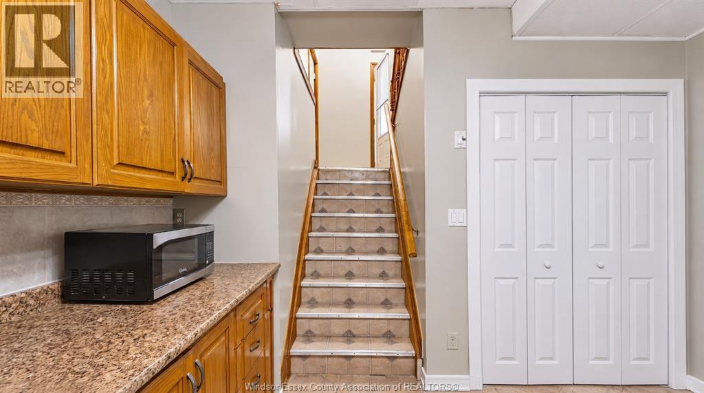 726 Sandison Property Photo 30
