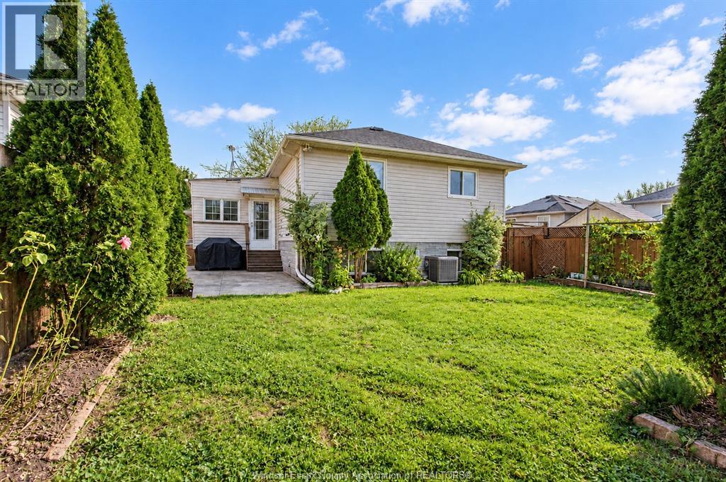 726 Sandison Property Photo 39