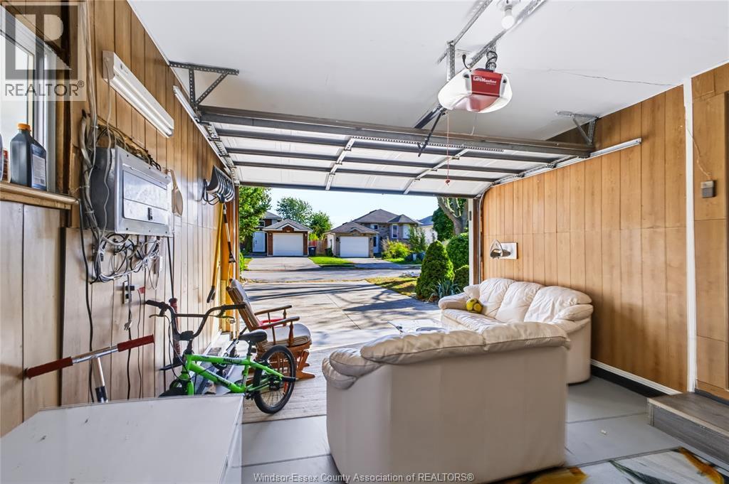 726 Sandison Property Photo 45