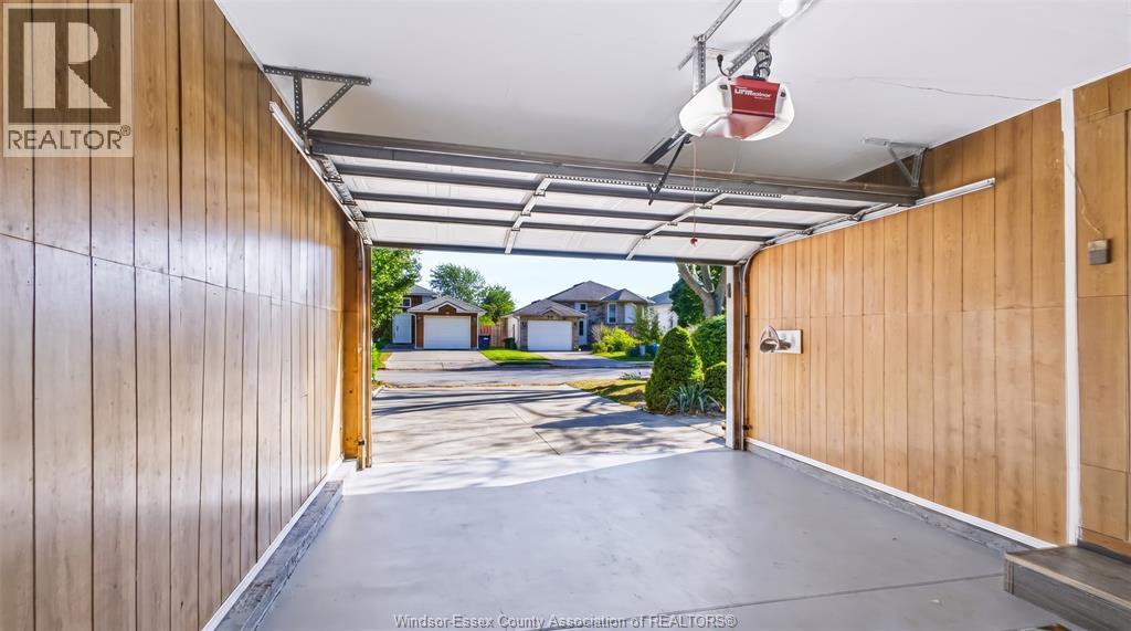 726 Sandison Property Photo 46