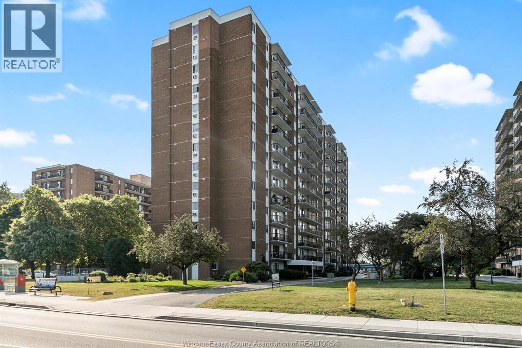 8591 Riverside DRIVE East Unit# 802 Property Photo 1