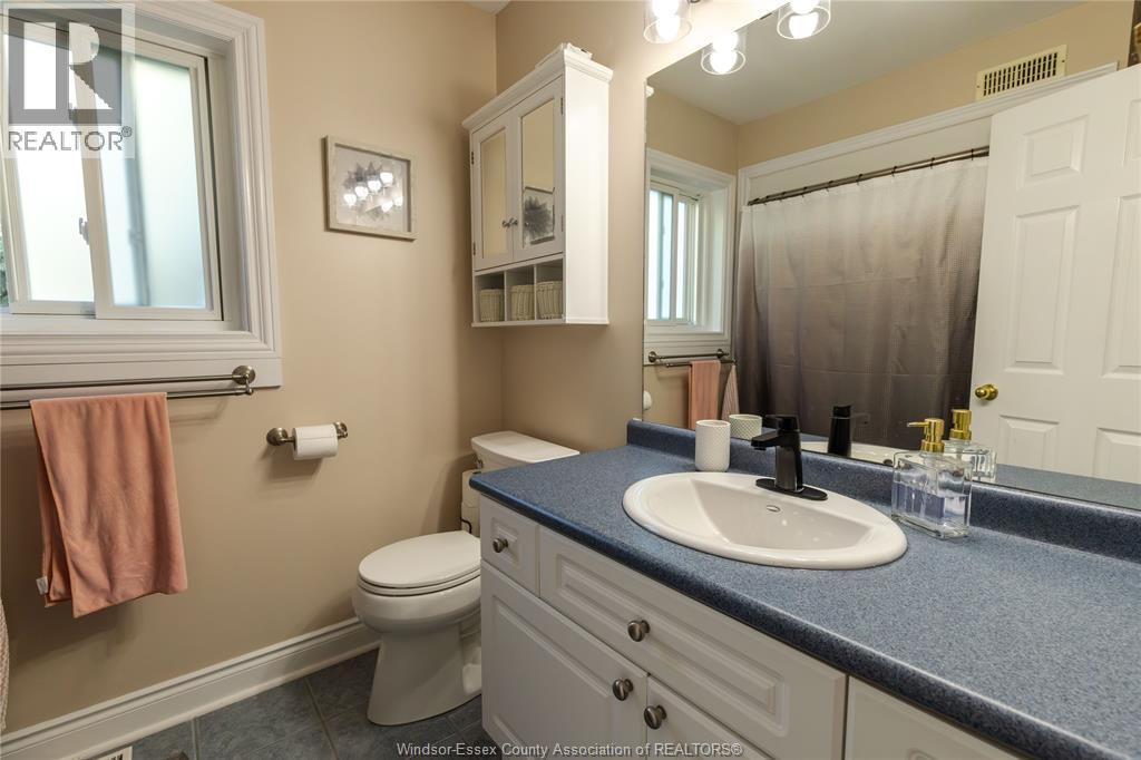 280 Mclellan Property Photo 18