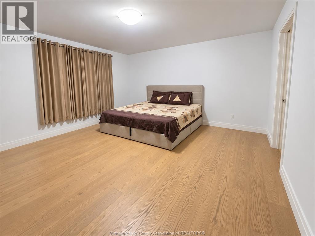 109 Kingsbridge Drive Property Photo 10