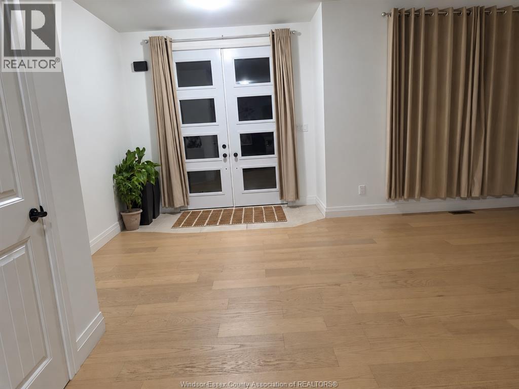 109 Kingsbridge Drive Property Photo 14