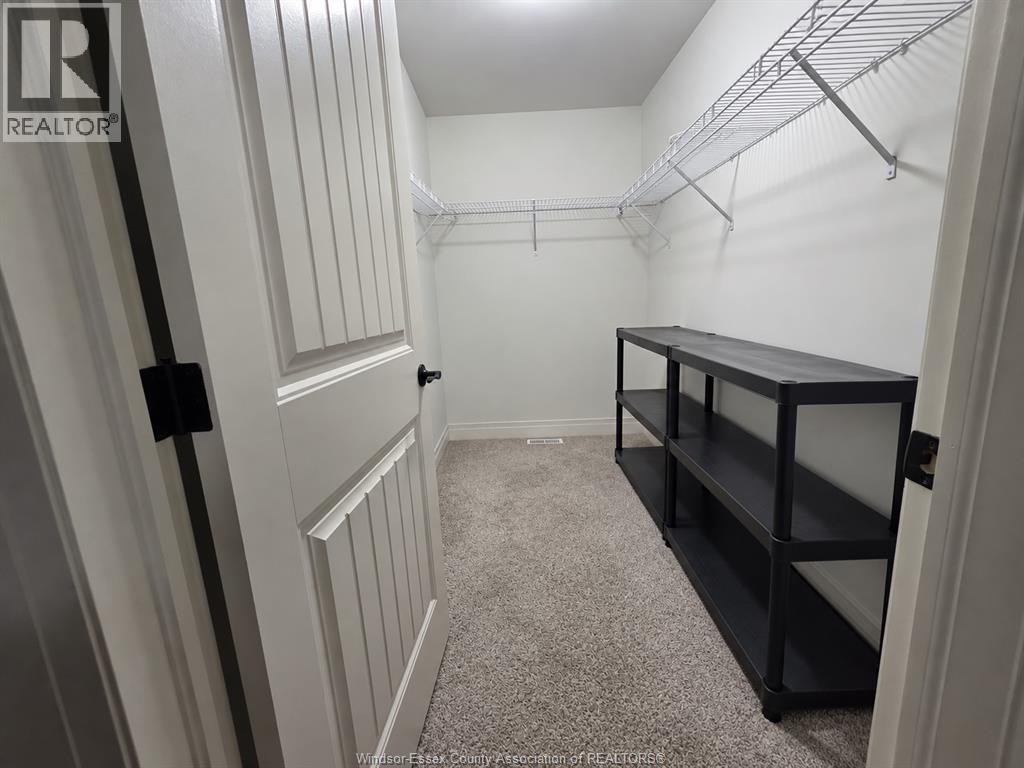 109 Kingsbridge Drive Property Photo 15