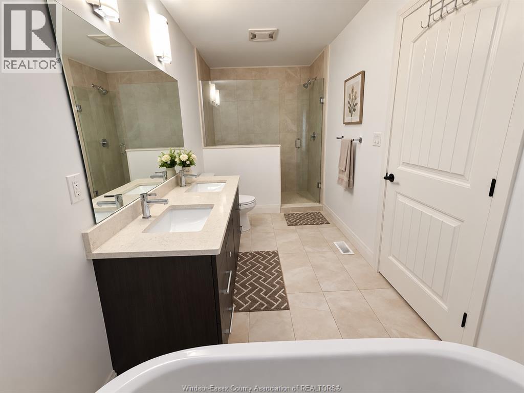 109 Kingsbridge Drive Property Photo 17