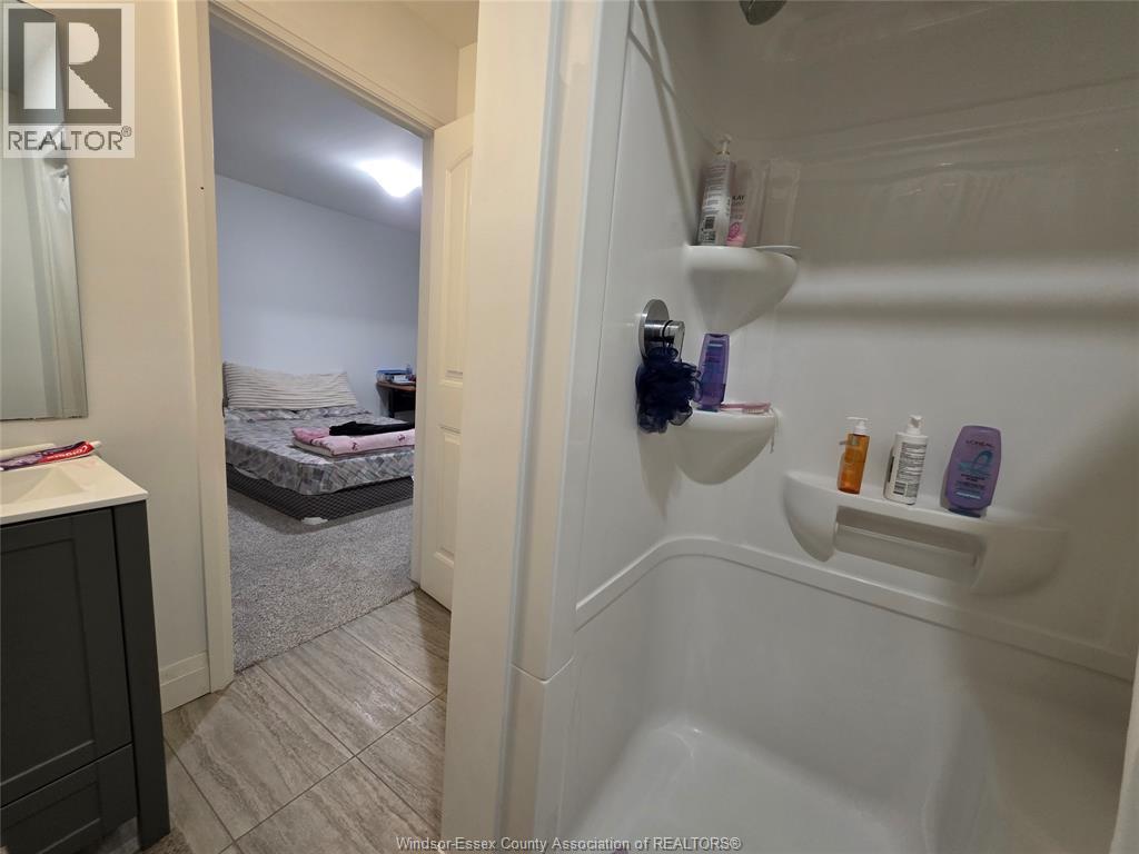 109 Kingsbridge Drive Property Photo 21