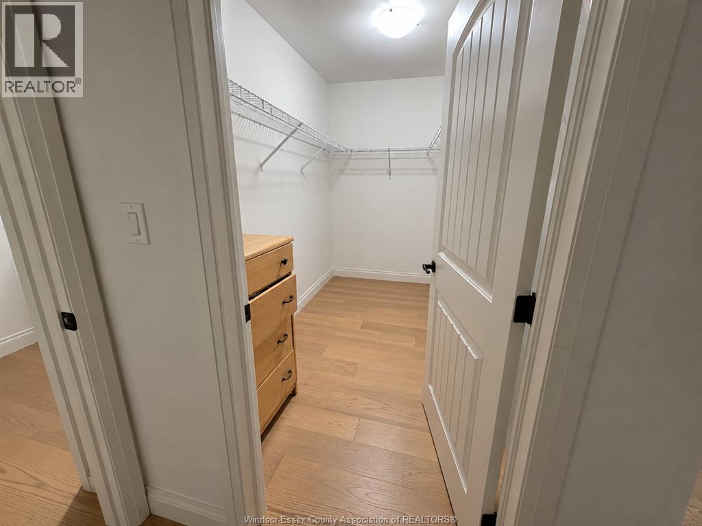 109 Kingsbridge Drive Property Photo 31