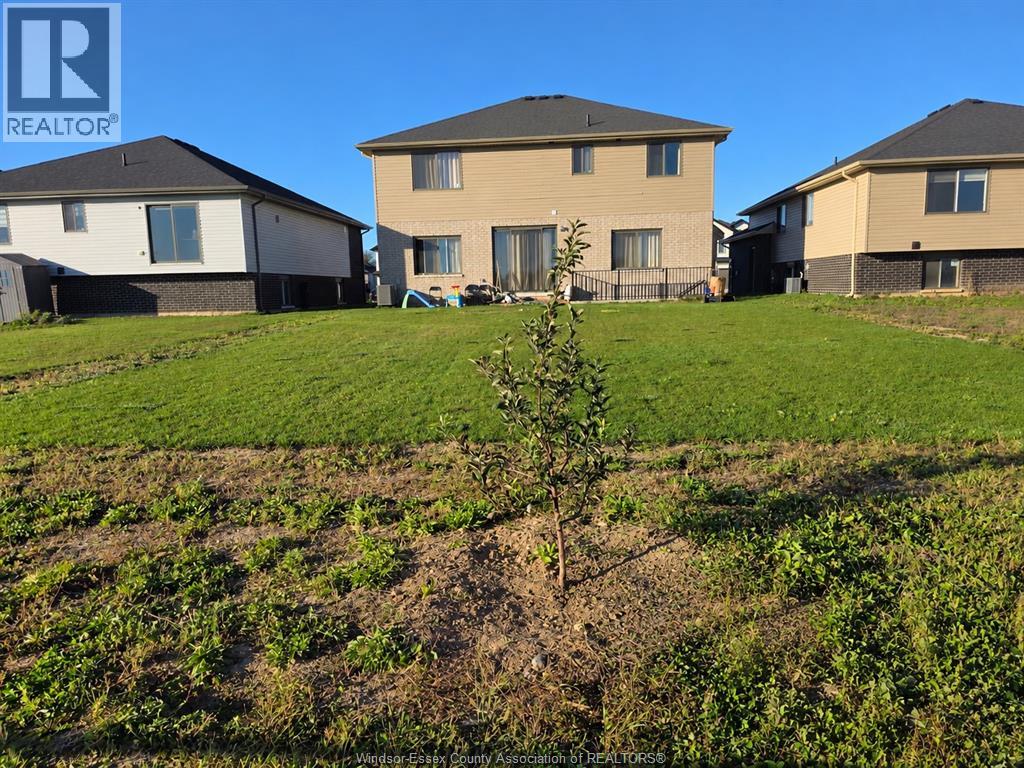 109 Kingsbridge Drive Property Photo 34