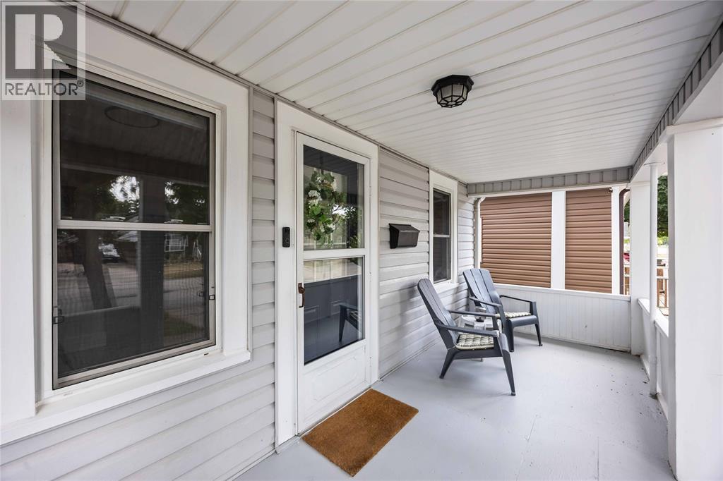 274 Cameron Street Property Photo 2
