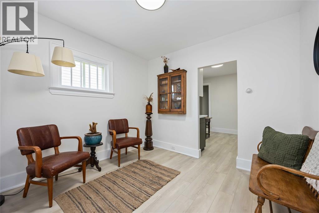274 Cameron Street Property Photo 4