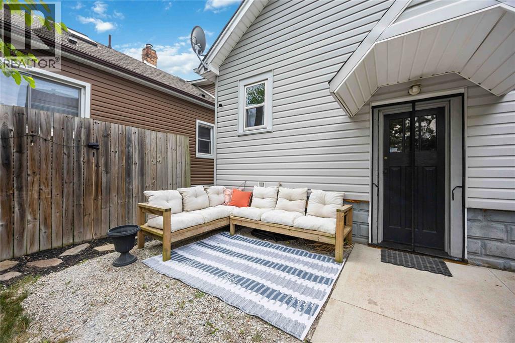 274 Cameron Street Property Photo 25
