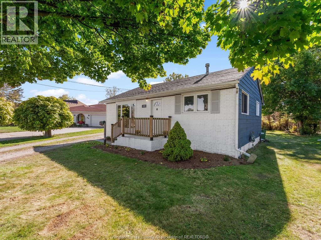 1355 Sprucewood Property Photo 1