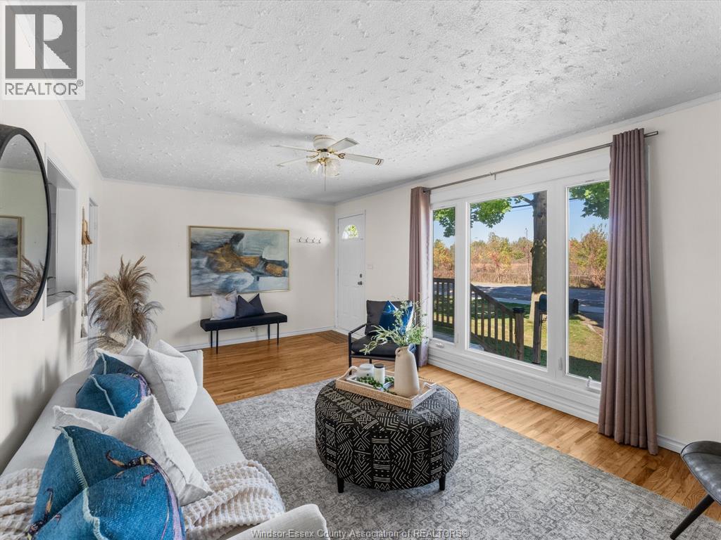 1355 Sprucewood Property Photo 10