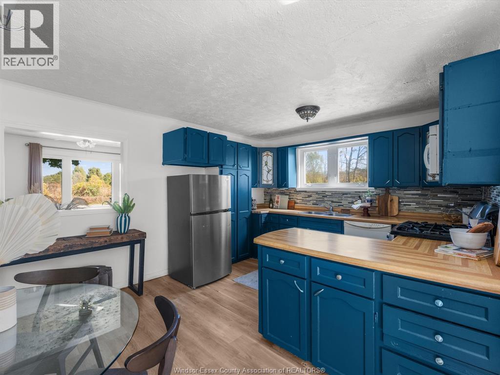 1355 Sprucewood Property Photo 16