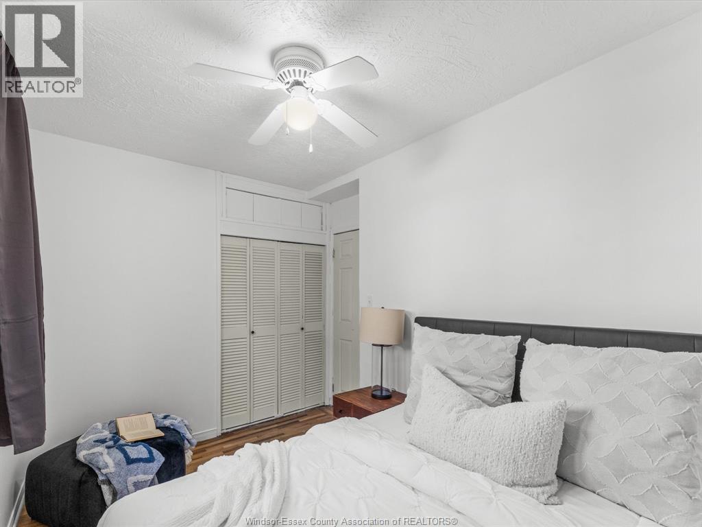 1355 Sprucewood Property Photo 30