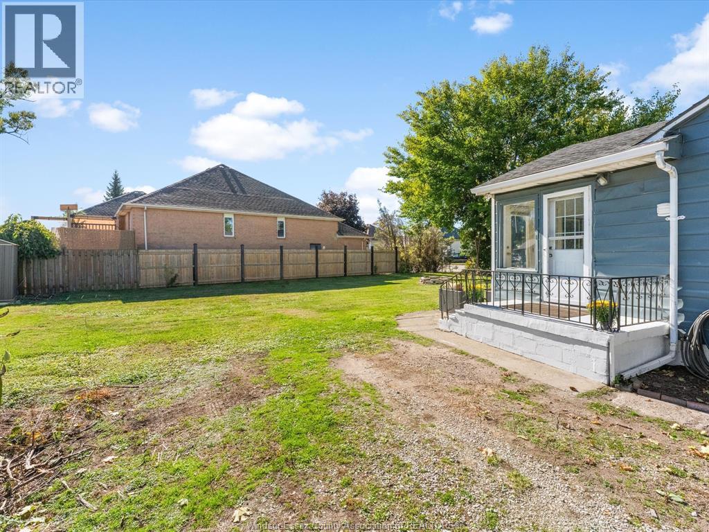 1355 Sprucewood Property Photo 35