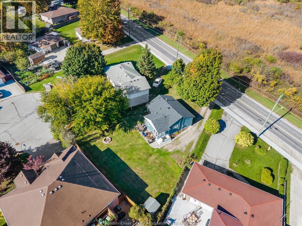 1355 Sprucewood Property Photo 47
