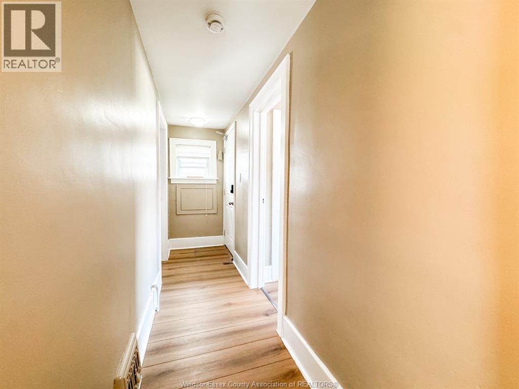 1351 Marentette Avenue Unit# Upper Property Photo 3