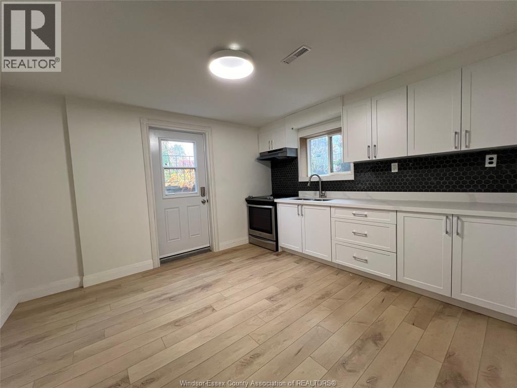 1880 Liberty Unit# Lower Property Photo 4