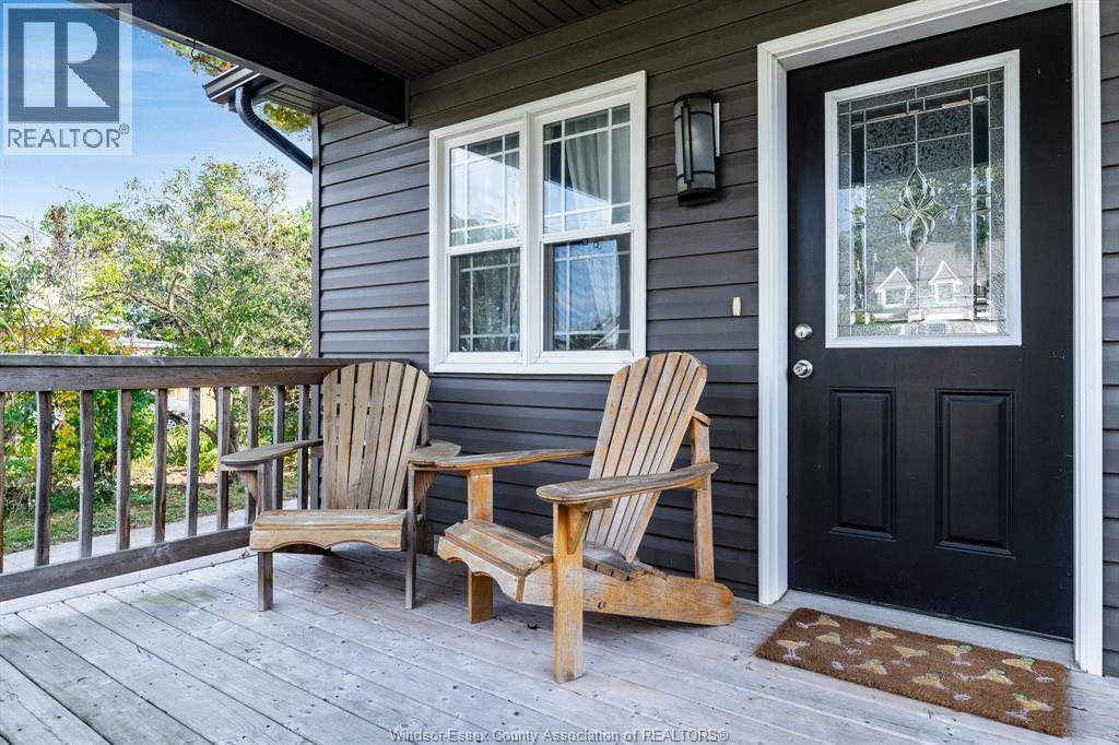 16 Parkdale Avenue Property Photo 3