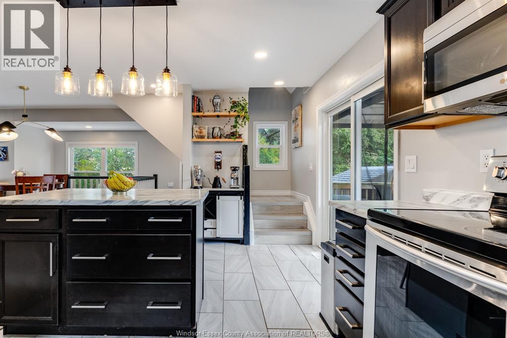 16 Parkdale Avenue Property Photo 11