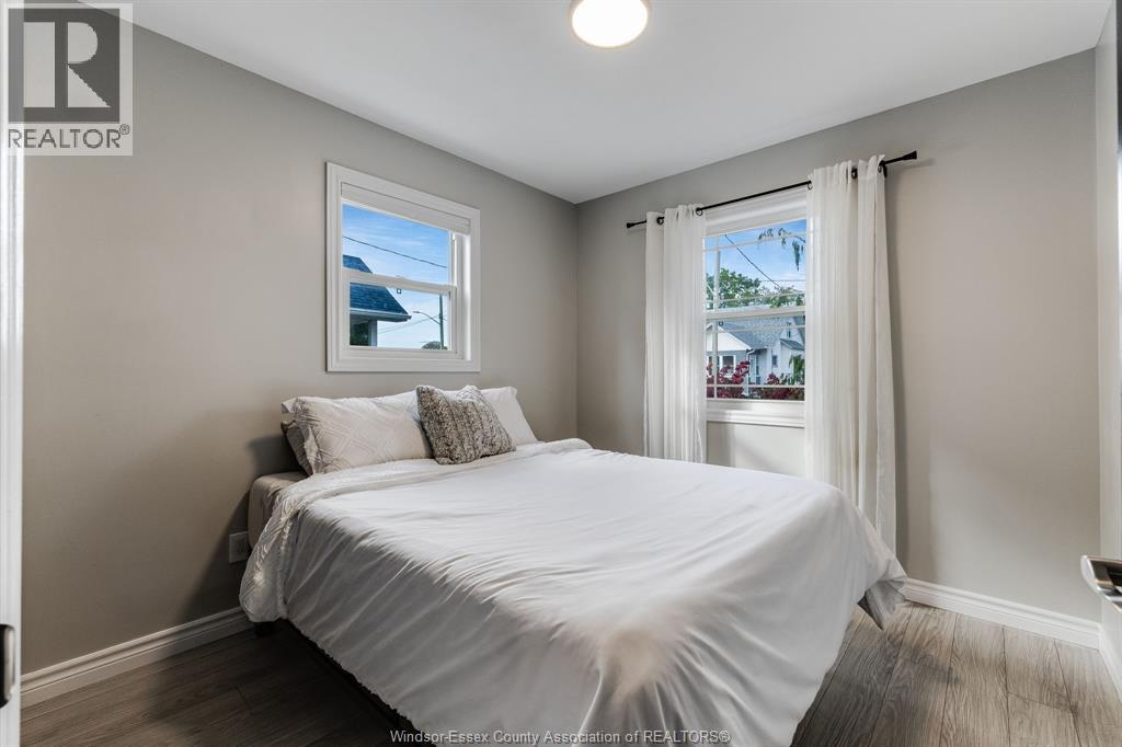 16 Parkdale Avenue Property Photo 12