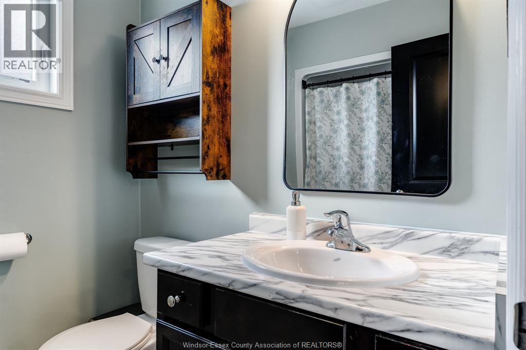 16 Parkdale Avenue Property Photo 15