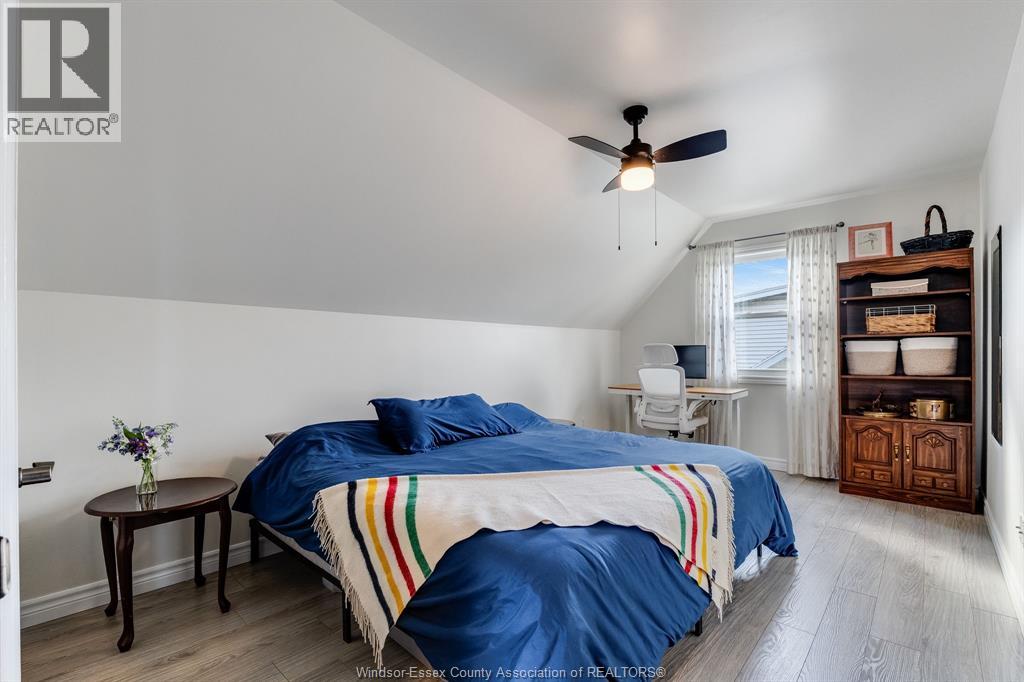 16 Parkdale Avenue Property Photo 18