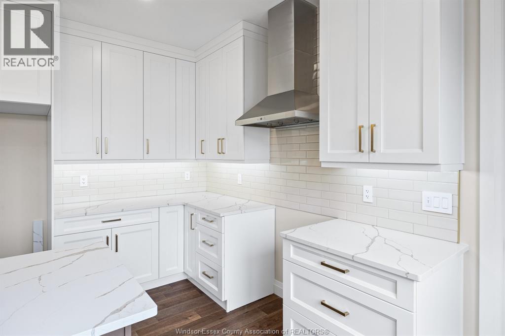 5101 Huron Church Line Road Property Photo 14