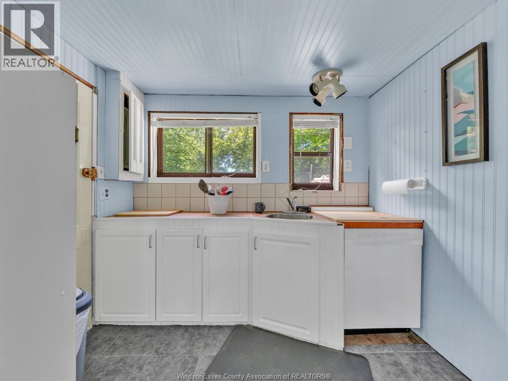 126 Pleasure Beach Property Photo 16