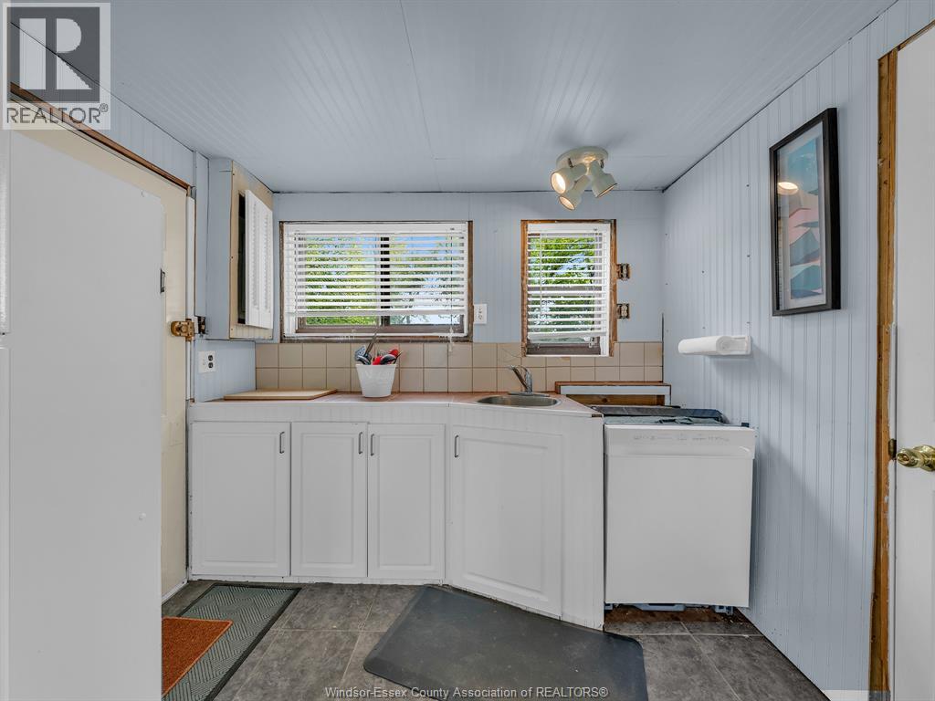 126 Pleasure Beach Property Photo 31