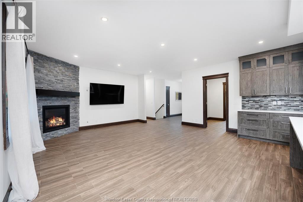 26 Two Creeks Lane Property Photo 6
