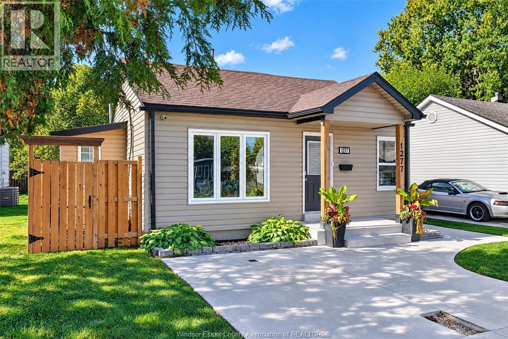 1277 Felix Property Photo 3
